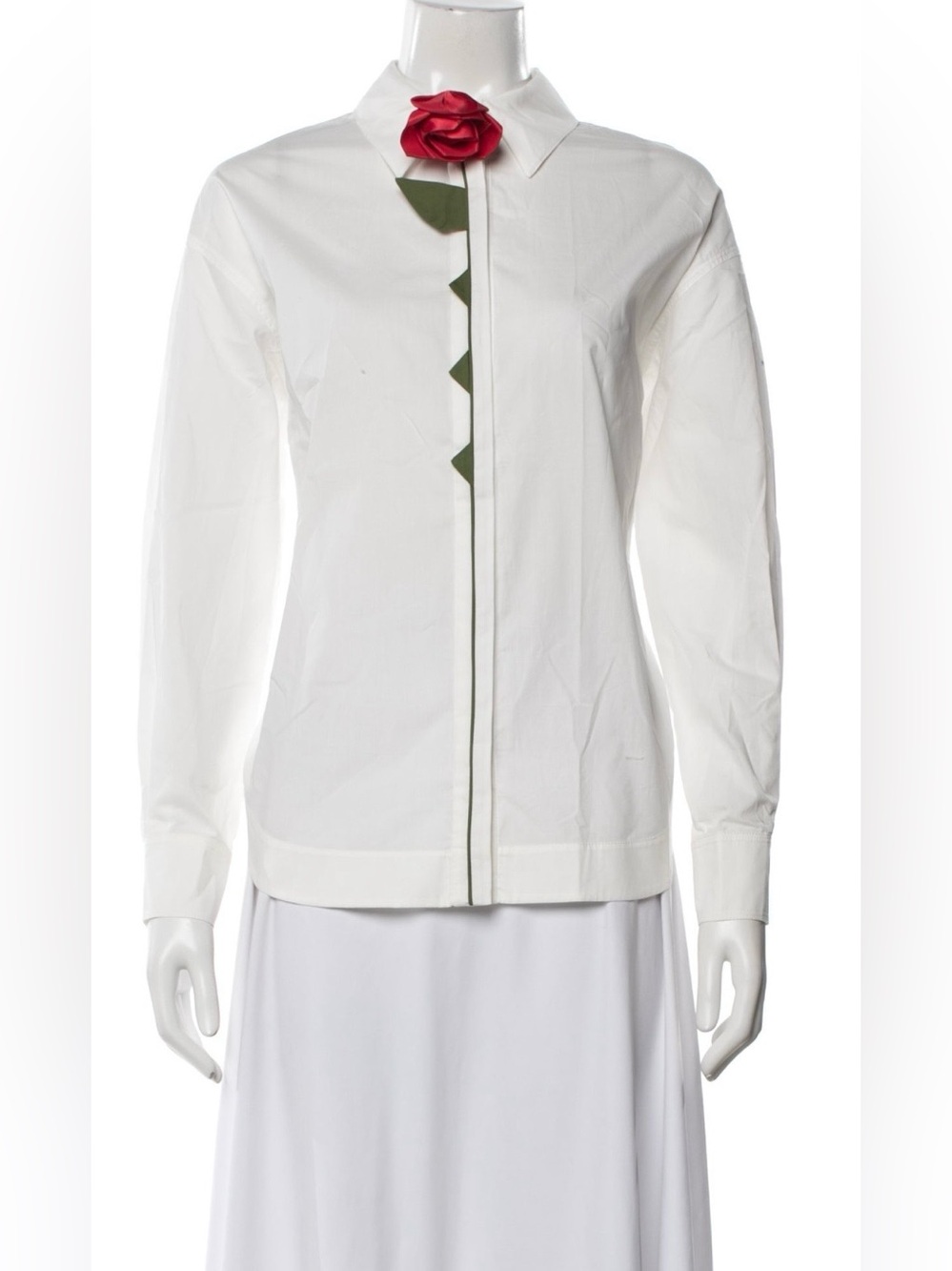 Farm Rio nwt white button down blouse with rose accent